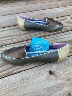 NWT Maker’s womens flat shoes block color
